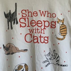 ADORABLE cat sleep shirt